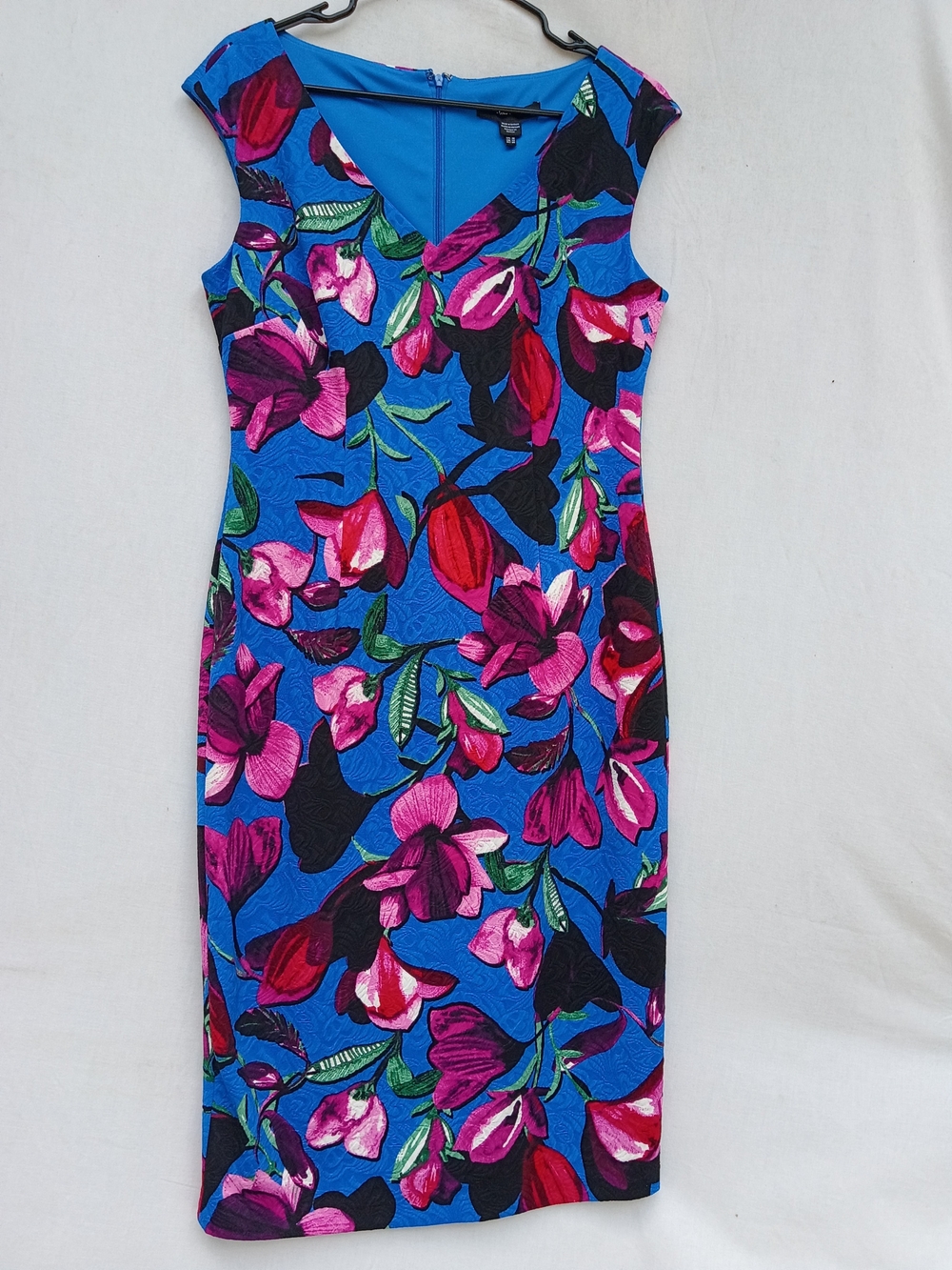 Maggy London Vivid Blue & Pink Floral Midi Sheath Dress W Beautiful Texture